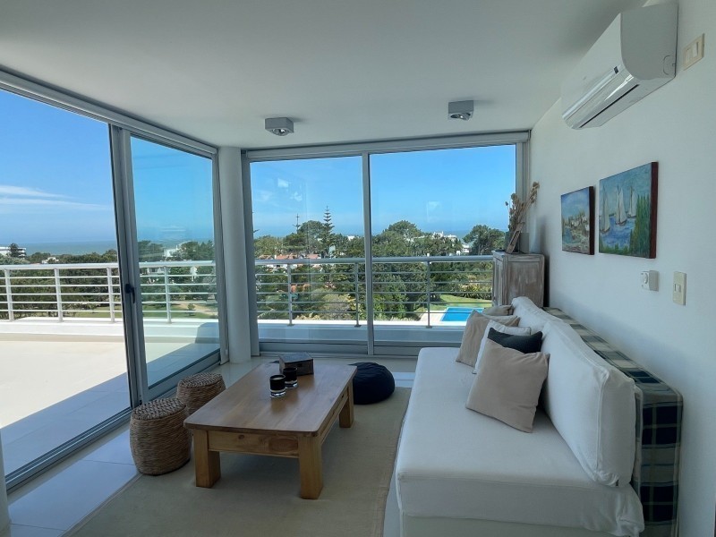Penthouse en alquiler en Rincón del Indio a pocos metros del mar